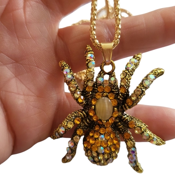 NWR Betsey Johnson Gold Spider Pendant Necklace 24" CHAIN - Picture 4 of 15